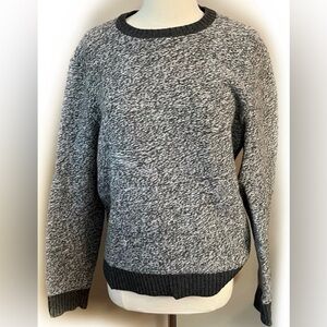 Club Monaco Heather Gray Crew Neck Sweater